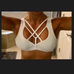 Like new! Strappy sports bra white. Label removed